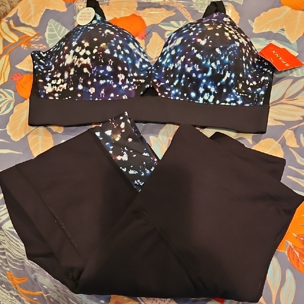 BNWT SPANX Cosmic Sports Bra and Legging Set (M Bra, L Legging)